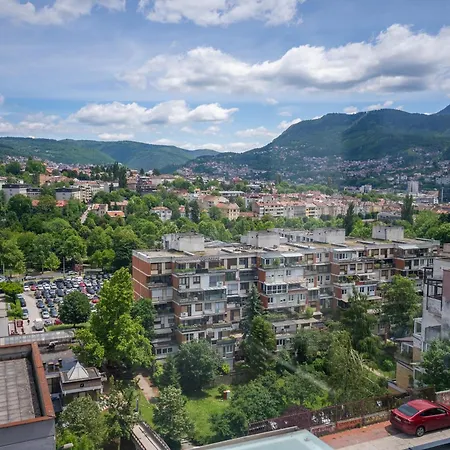 Panorama Point Apartment *