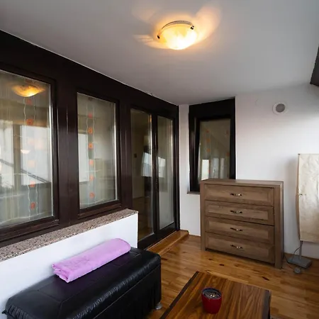 Panorama Point Apartment *