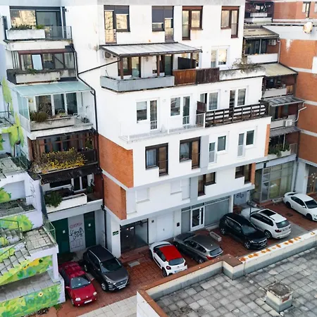 Panorama Point Apartment *